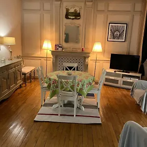 Eglantine Centre Historique De , Dinan Frankrijk
